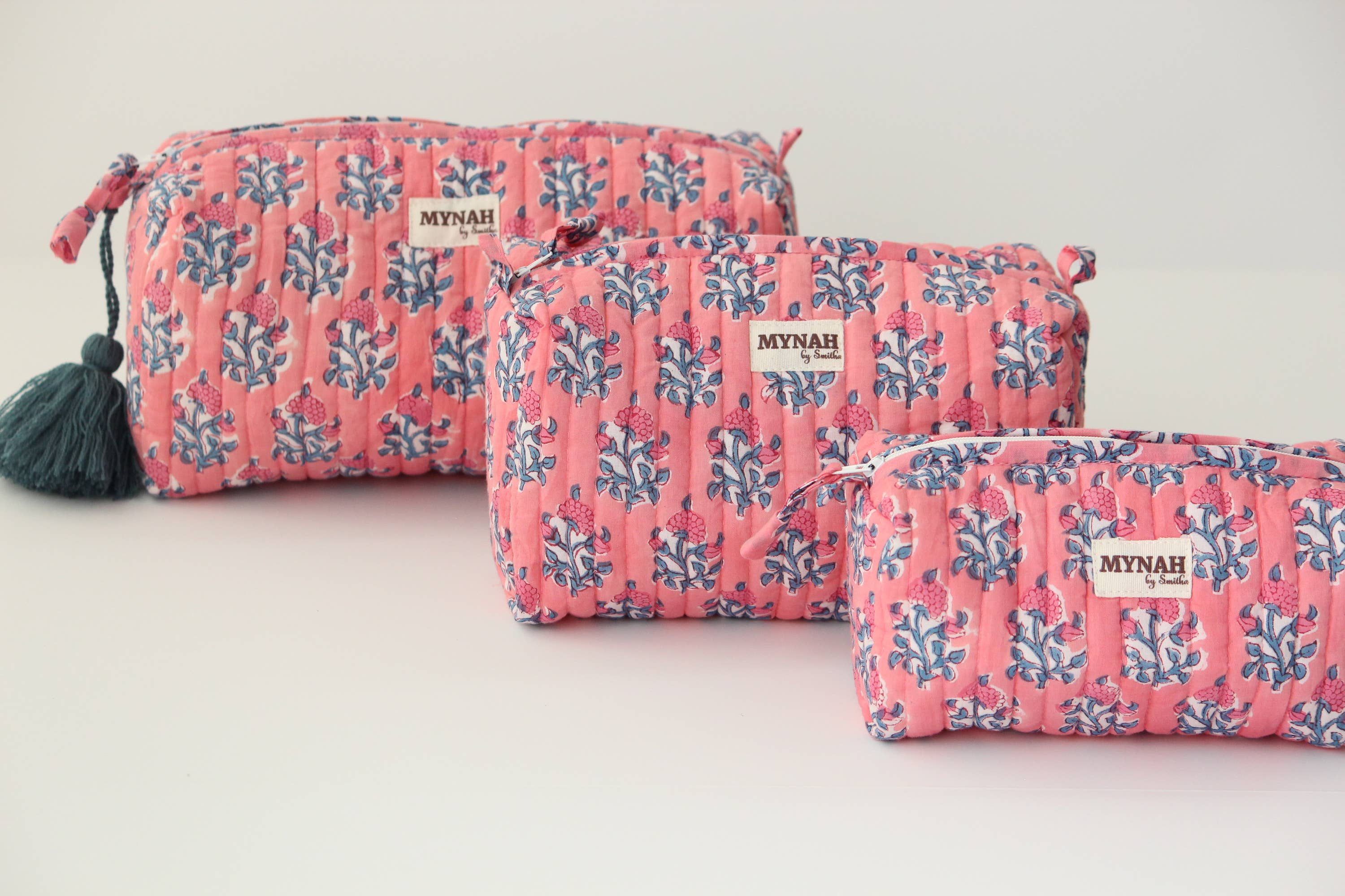 Cosmetic bag-pink print travel/make up storage/organizer-Set of 3