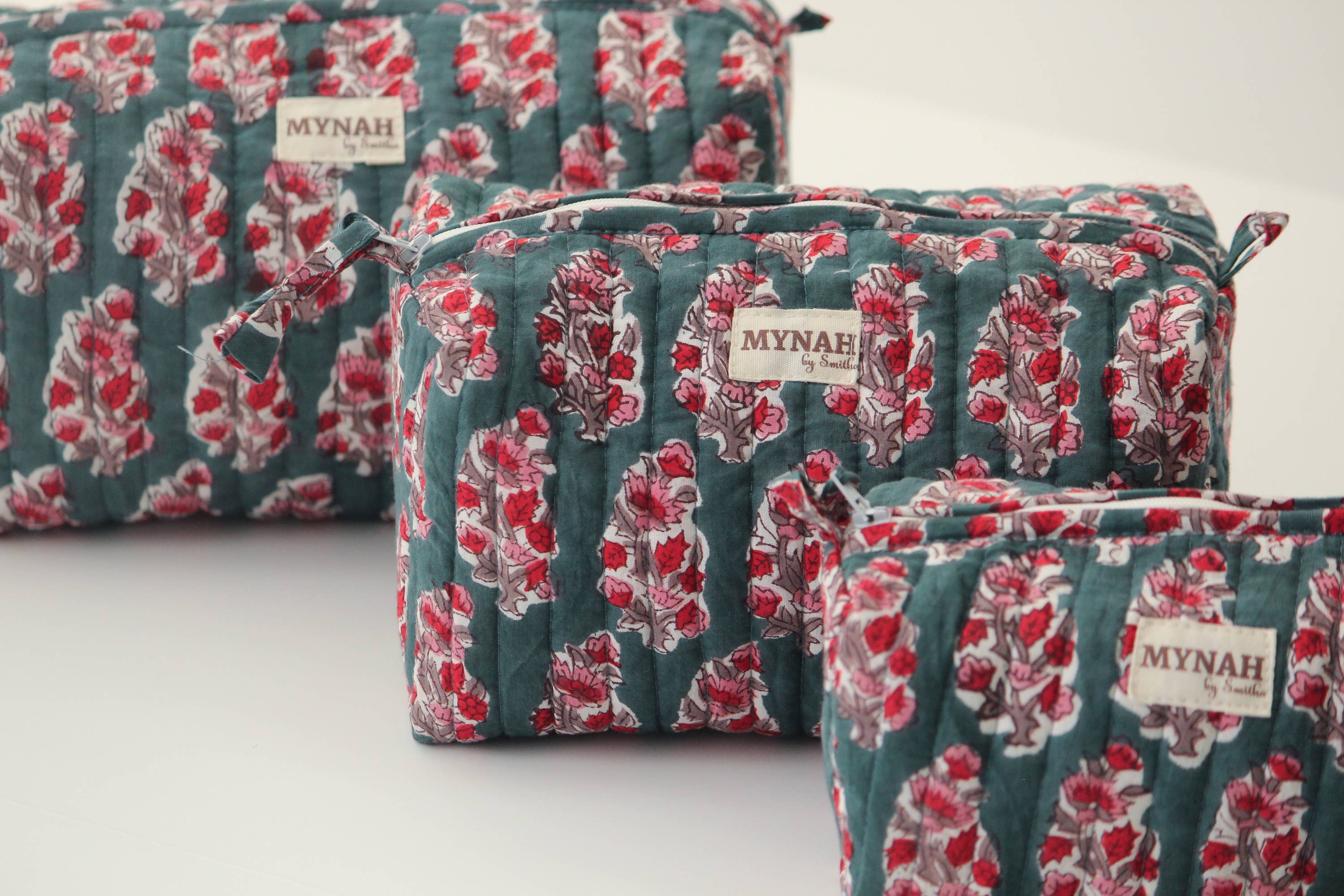 Emerald motif print travel/make up/organizer/bag-Set of 3